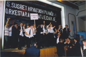 RAVNA GORA,LISTOPAD 2000-VESELJE    